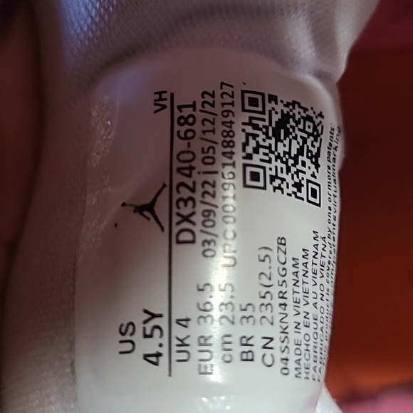 AIR JORDAN 1 MID (GS) Glace Rose, Girls Hi-top Basketball Shoe - Picture 5 of 6